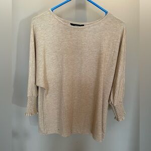 Women’s Top (EUC)